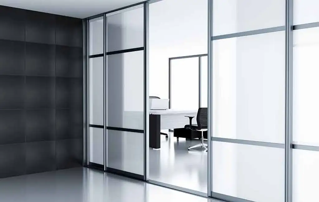 شیشه اسلایدینگ اداری